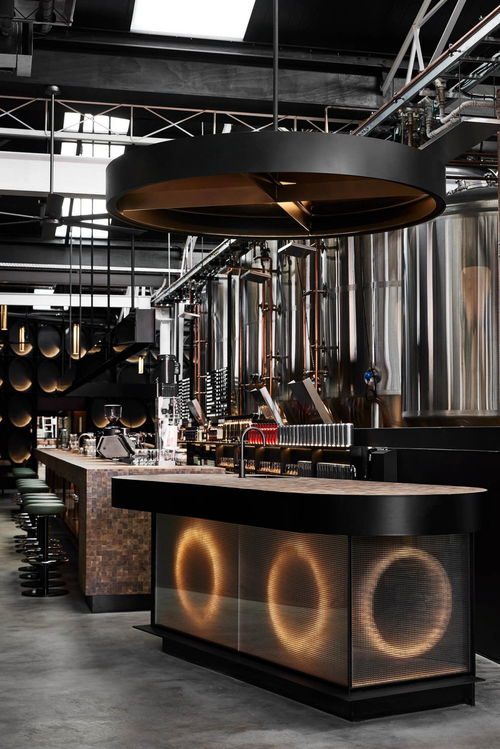 融合工业美学与个人风格 啤酒厂空间设计与个人形象塑造的艺术